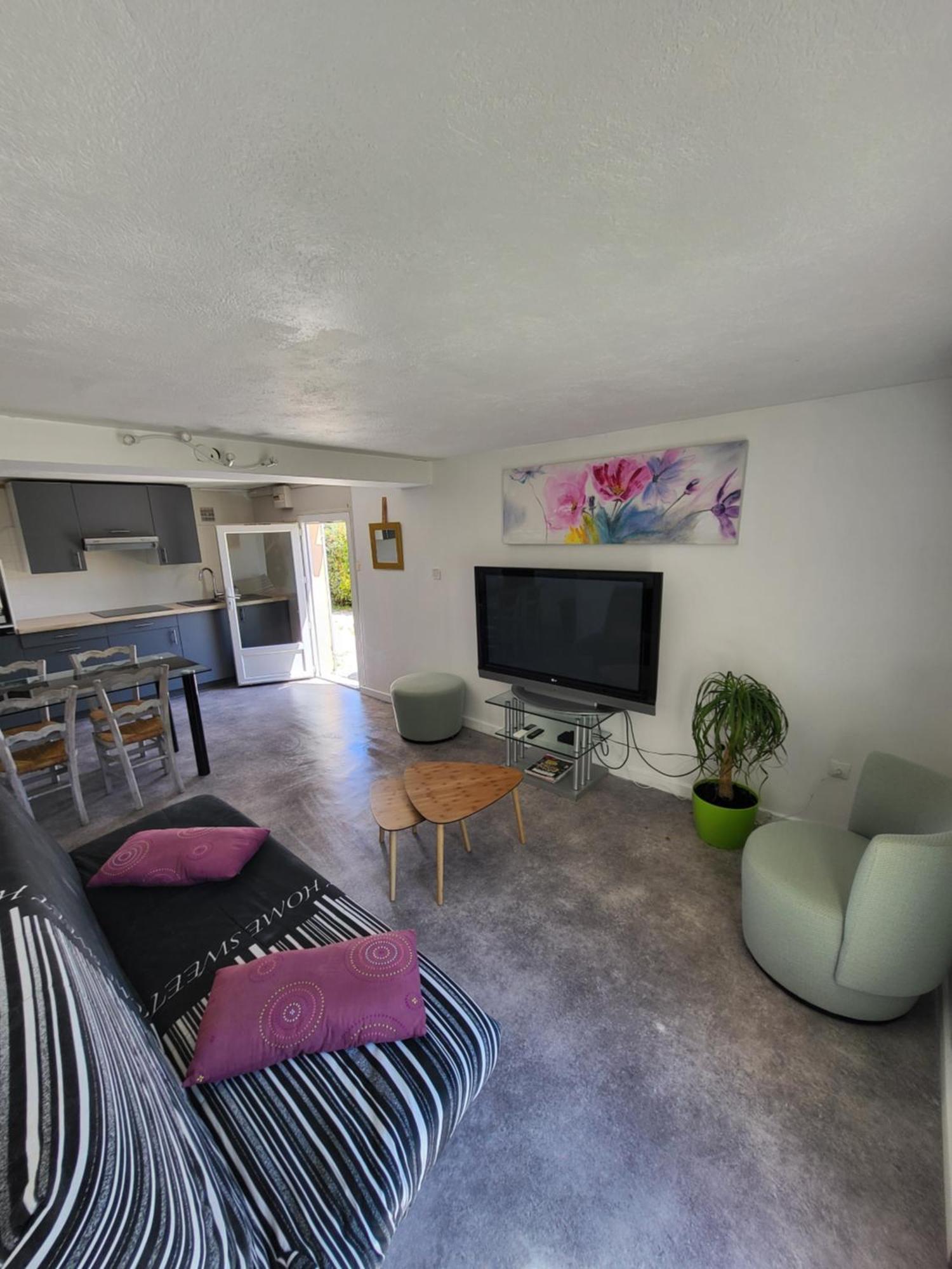 Jolie T2 Independant Dans Appartement